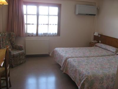 Hotel Anaya Puente La Reina de Jaca Εξωτερικό φωτογραφία