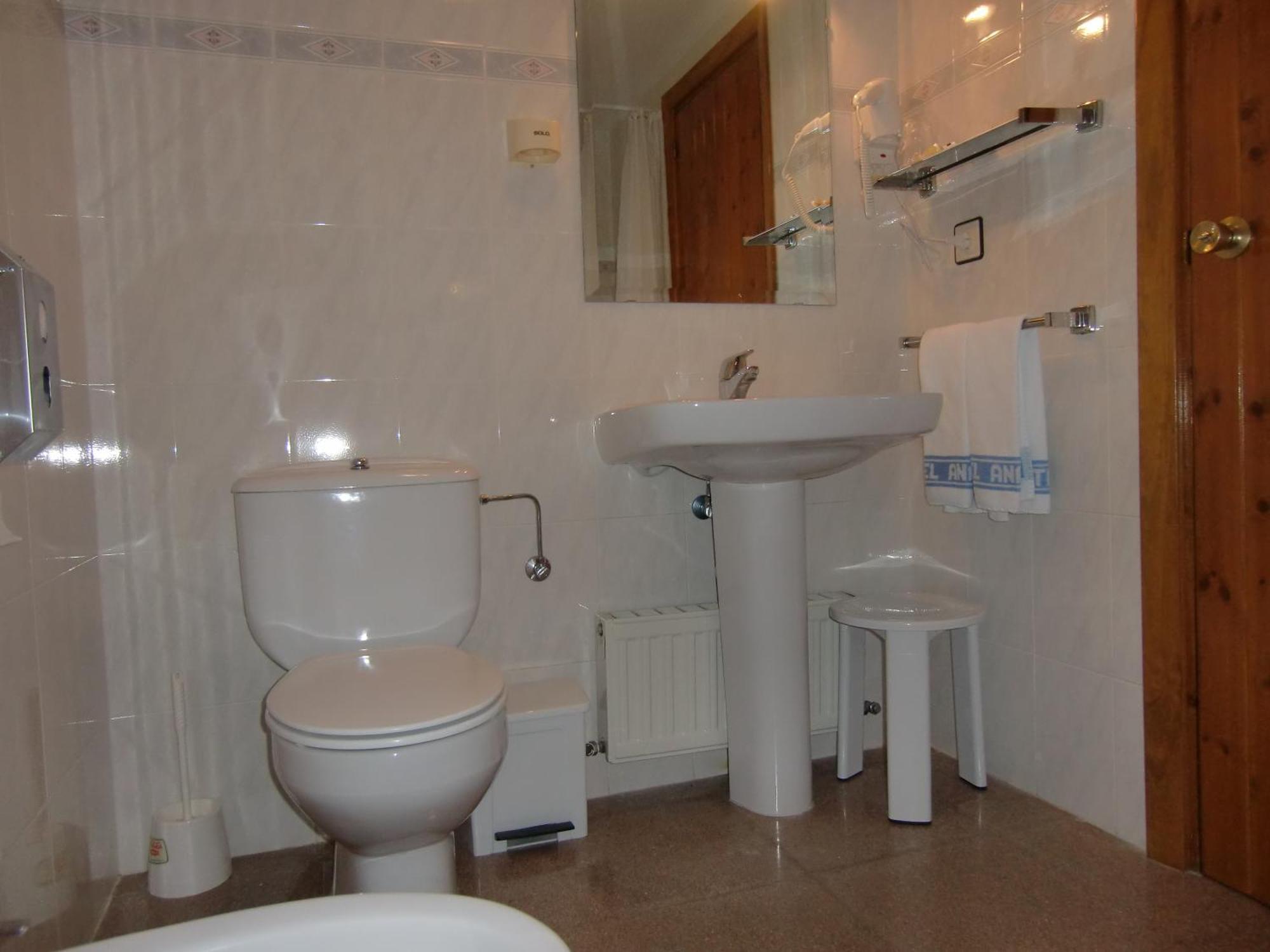 Hotel Anaya Puente La Reina de Jaca Εξωτερικό φωτογραφία