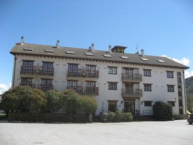Hotel Anaya Puente La Reina de Jaca Εξωτερικό φωτογραφία